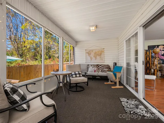 $449,000 | 949 Kanuga Road, Hendersonville, NC 28739