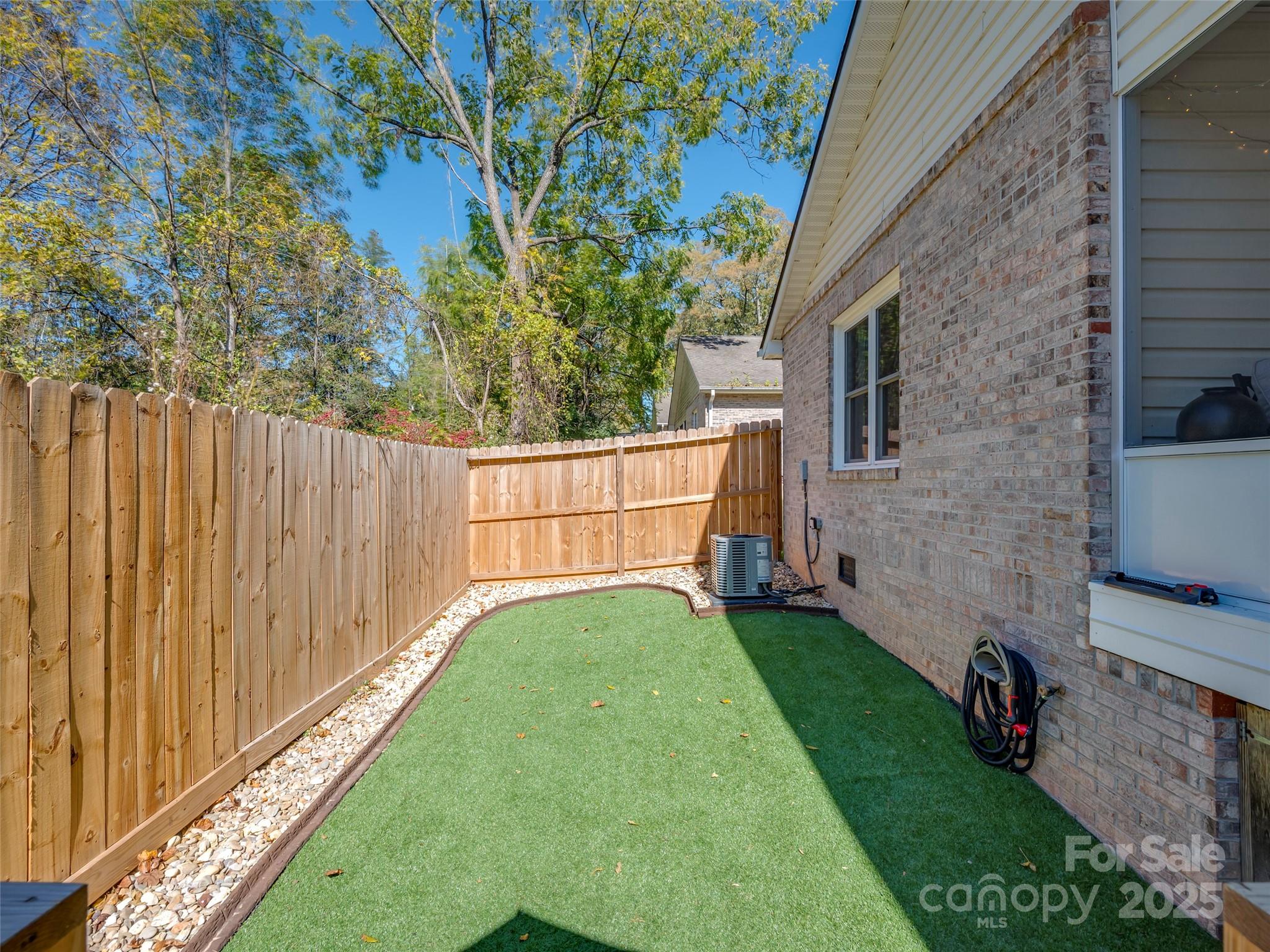 949 Kanuga Road Hendersonville, NC 28739 - Photo 33 of 45