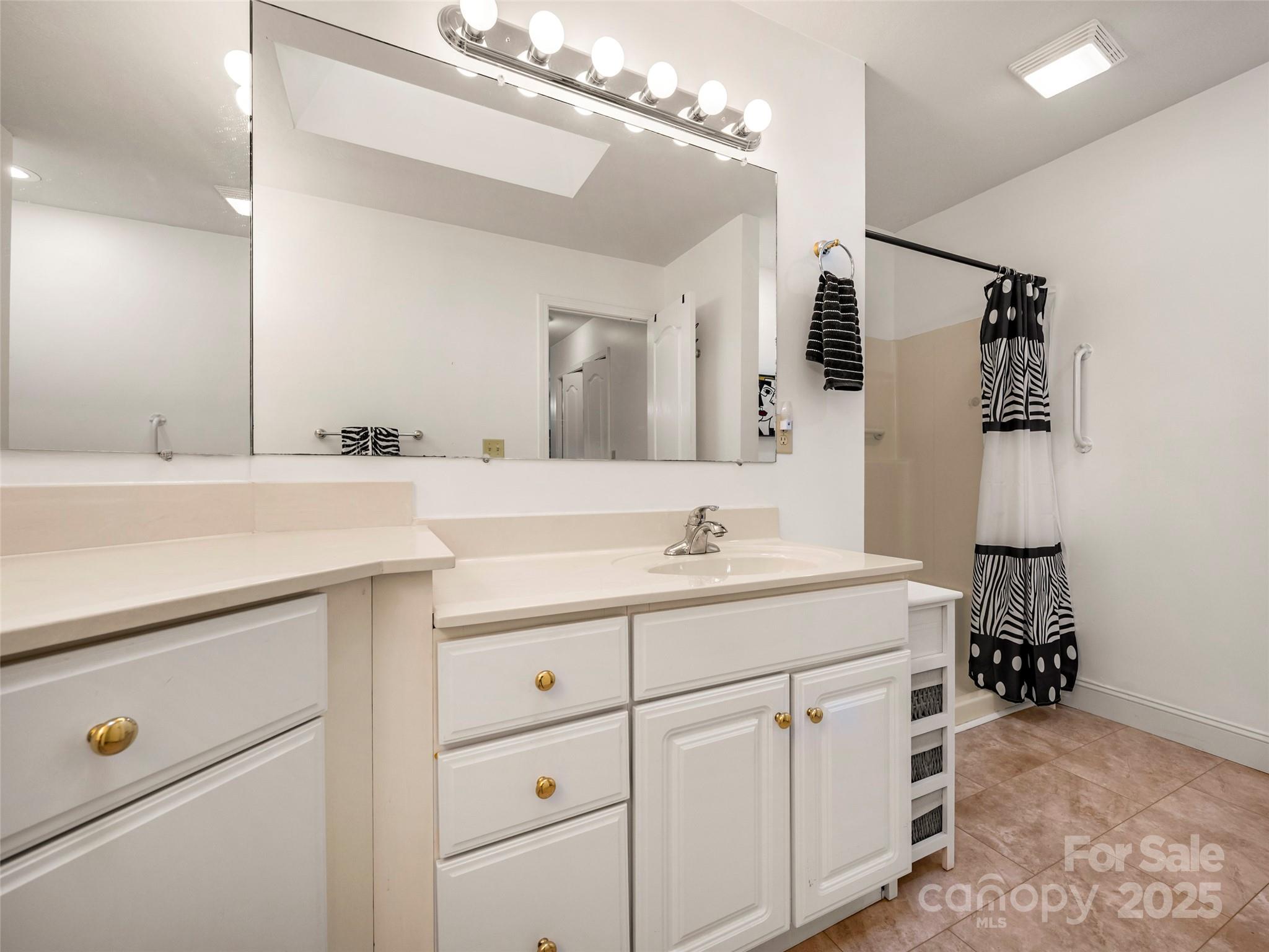 949 Kanuga Road Hendersonville, NC 28739 - Photo 40 of 45