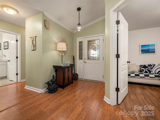 $449,000 | 949 Kanuga Road, Hendersonville, NC 28739