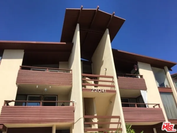 $4,495 | 22041 Pacific Coast Highway, Unit 4, Malibu, CA 90265