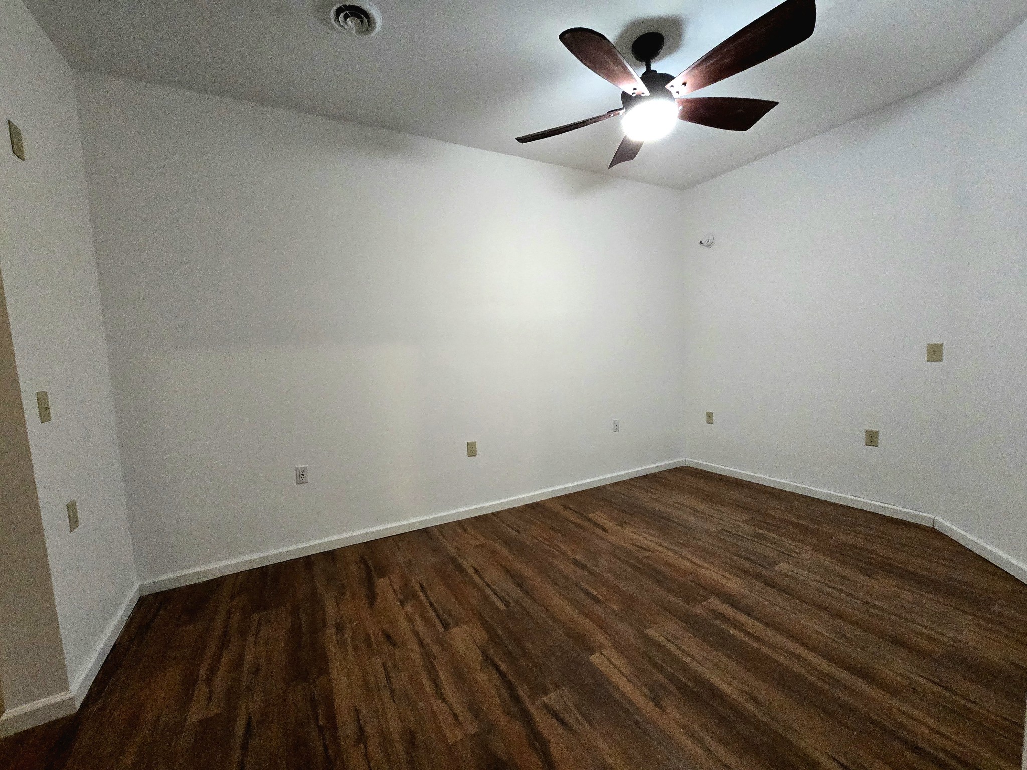 321 John Locke Road McMinnville, TN 37110 - Photo 14 of 57 wooden floor in an empty room