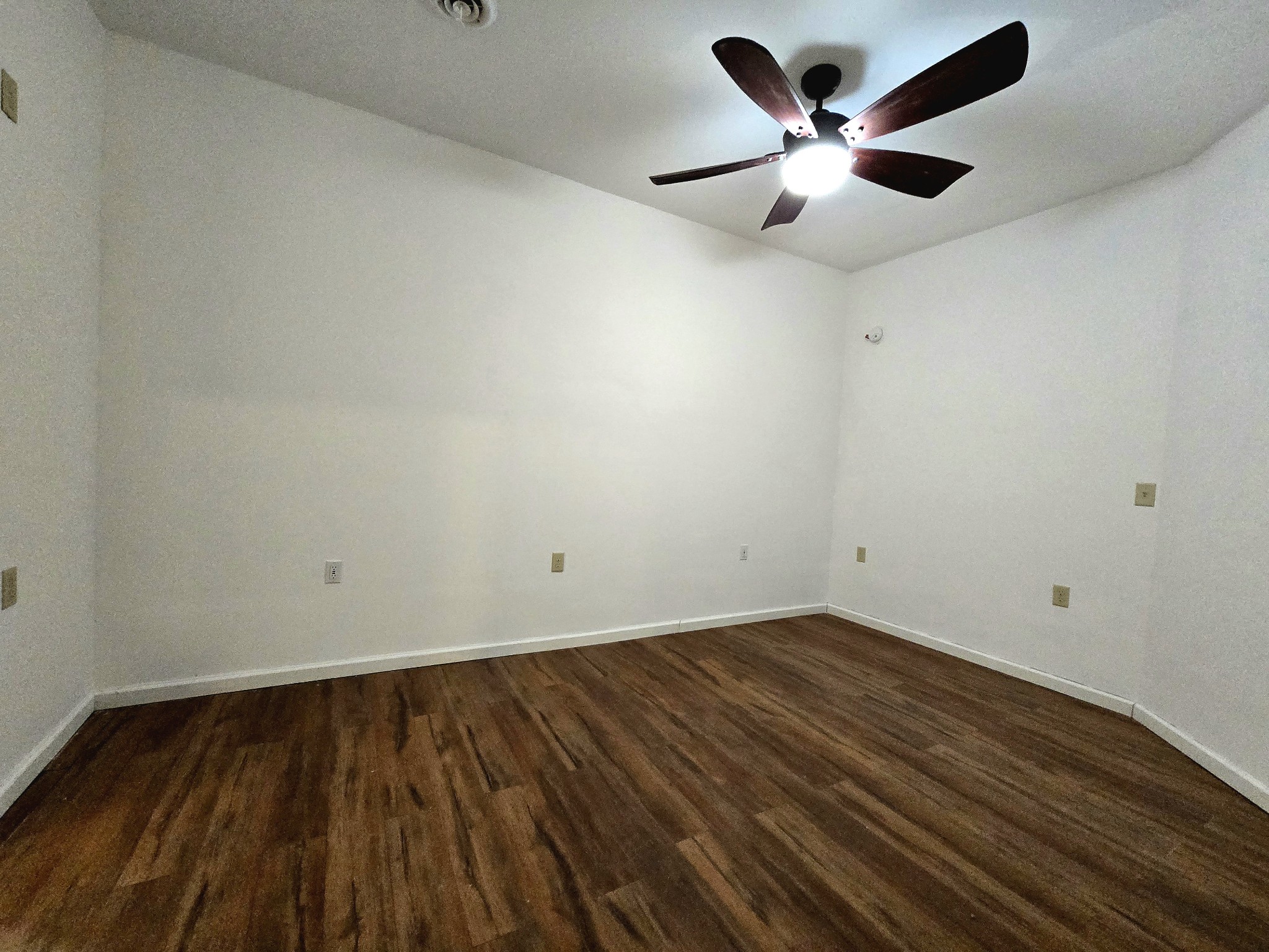 321 John Locke Road McMinnville, TN 37110 - Photo 17 of 57 wooden floor in an empty room