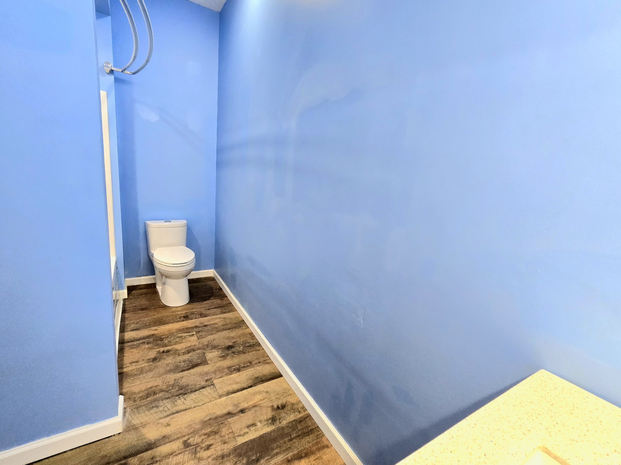 321 John Locke Road McMinnville, TN 37110 - Photo 31 of 57 a bathroom with a toilet