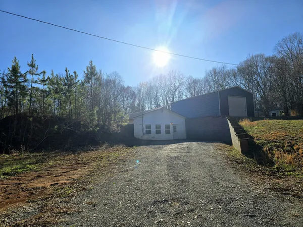 $260,000 | 321 John Locke Road, McMinnville, TN 37110