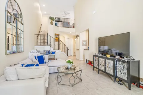 $325,000 | 1875 Bridgepointe Circle, Unit 31, Vero Beach, FL 32967