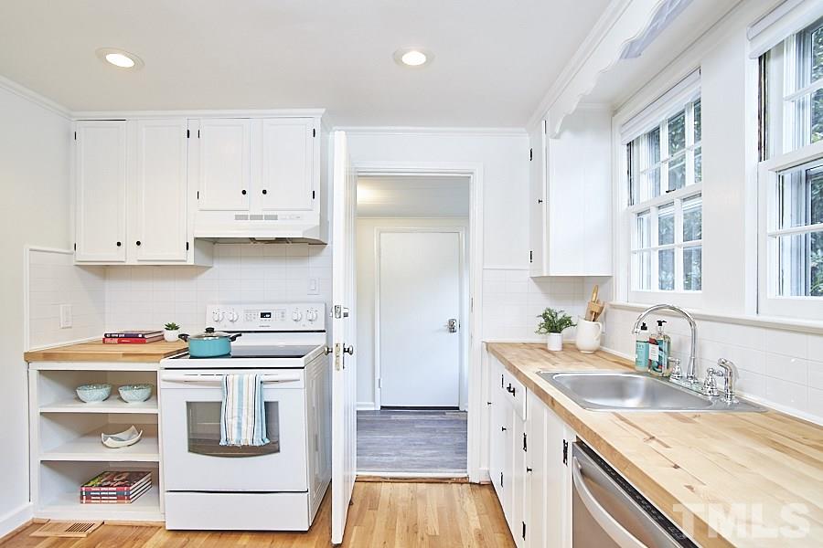 3102 Hope Valley Road Durham, NC 27707 - Photo 6 of 24 Gallery Image 6