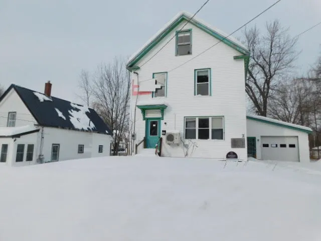 $94,900 | 161 Waverly Avenue, Pittsfield, ME 04967