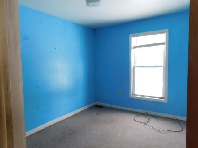 $94,900 | 161 Waverly Avenue, Pittsfield, ME 04967