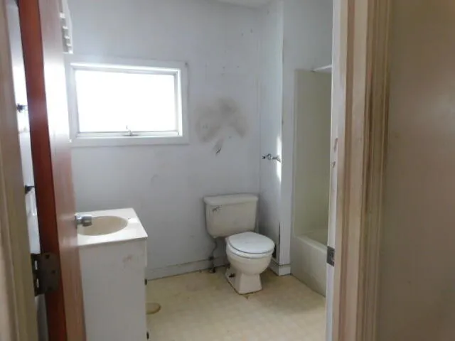 $94,900 | 161 Waverly Avenue, Pittsfield, ME 04967