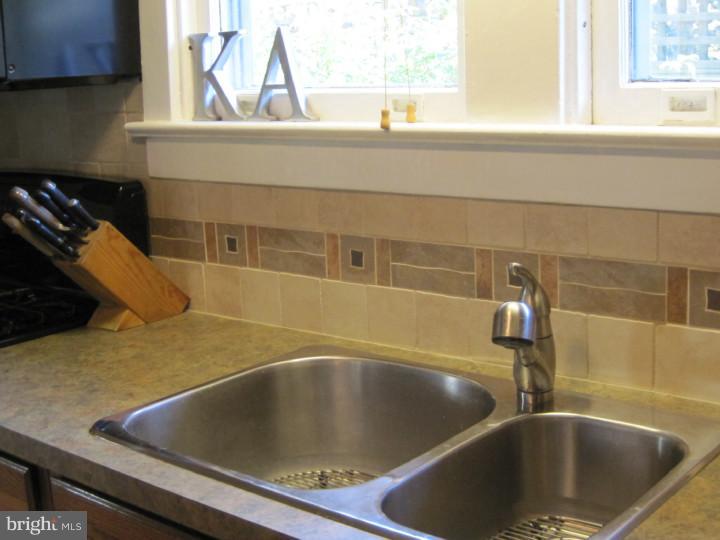8242 Brookside Road Elkins Park, PA 19027 - Photo 16 of 25 Kitchen