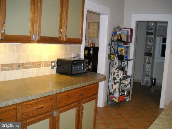 8242 Brookside Road Elkins Park, PA 19027 - Photo 17 of 25 Kitchen