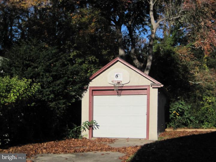 8242 Brookside Road Elkins Park, PA 19027 - Photo 24 of 25 Garage