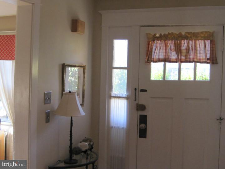 8242 Brookside Road Elkins Park, PA 19027 - Photo 4 of 25 Foyer