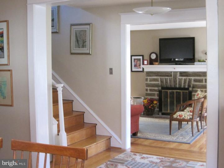 8242 Brookside Road Elkins Park, PA 19027 - Photo 6 of 25 Foyer