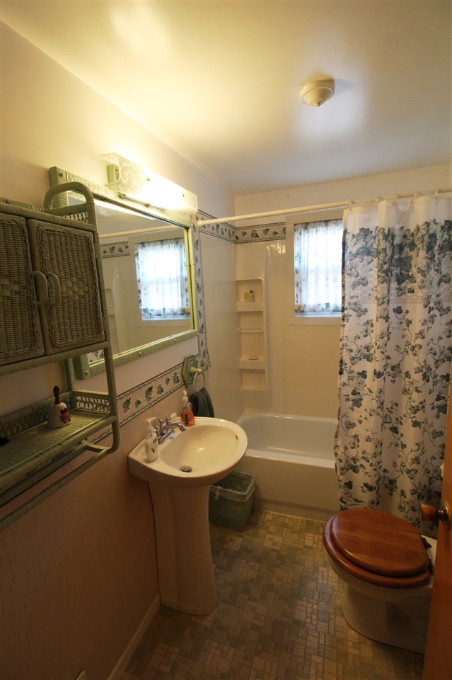 5476 Raubinger Road Swartz Creek, MI 48473 - Photo 12 of 20 50002148-11.JPG