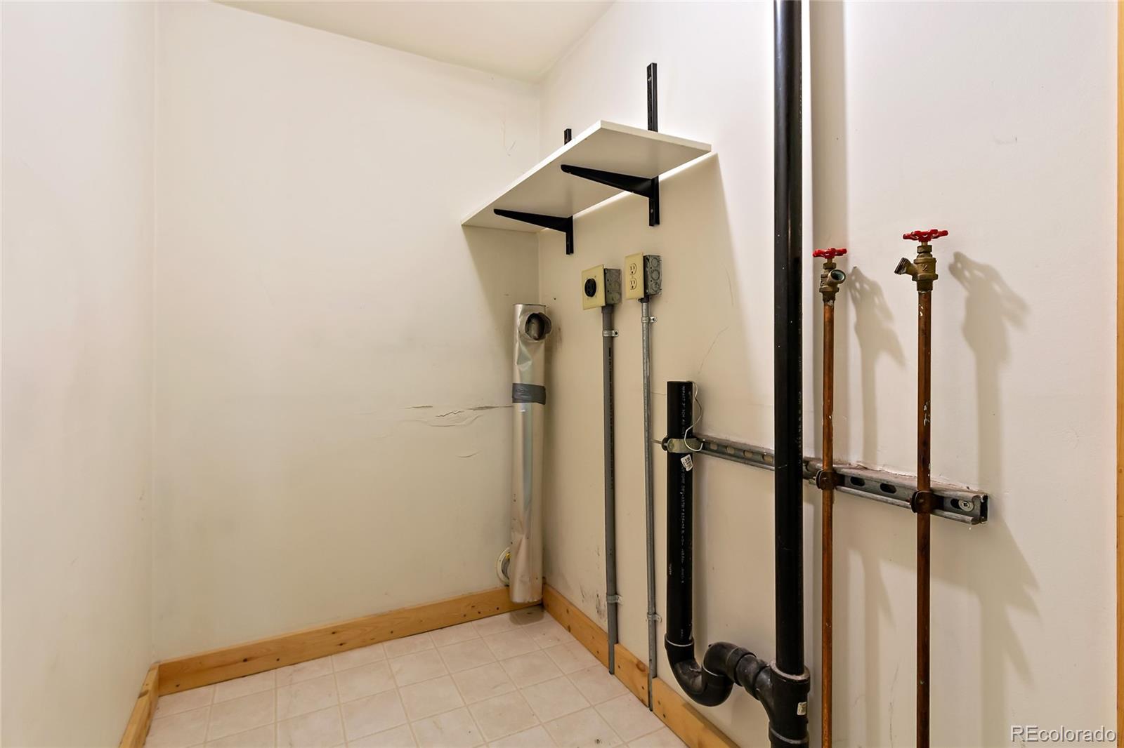 8 Shady Road Evergreen, CO 80439 - Photo 16 of 35 Gallery Image 16