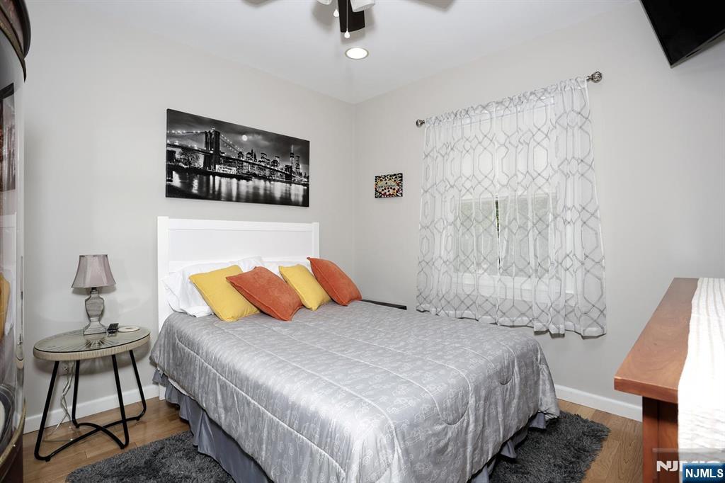 117 Roxbury Road Dumont, NJ 07628 - Photo 20 of 49