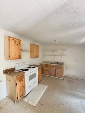 $75,000 | 820 Chihuahua Street, Lockhart, TX 78644