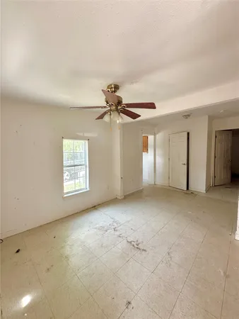 $75,000 | 820 Chihuahua Street, Lockhart, TX 78644