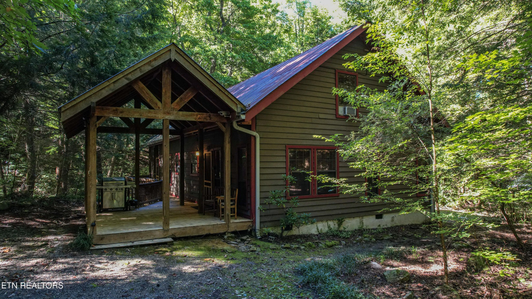 201 Old Doc Rogers Road Tellico Plains, TN 37385 - Photo 3 of 60 Gallery Image 3
