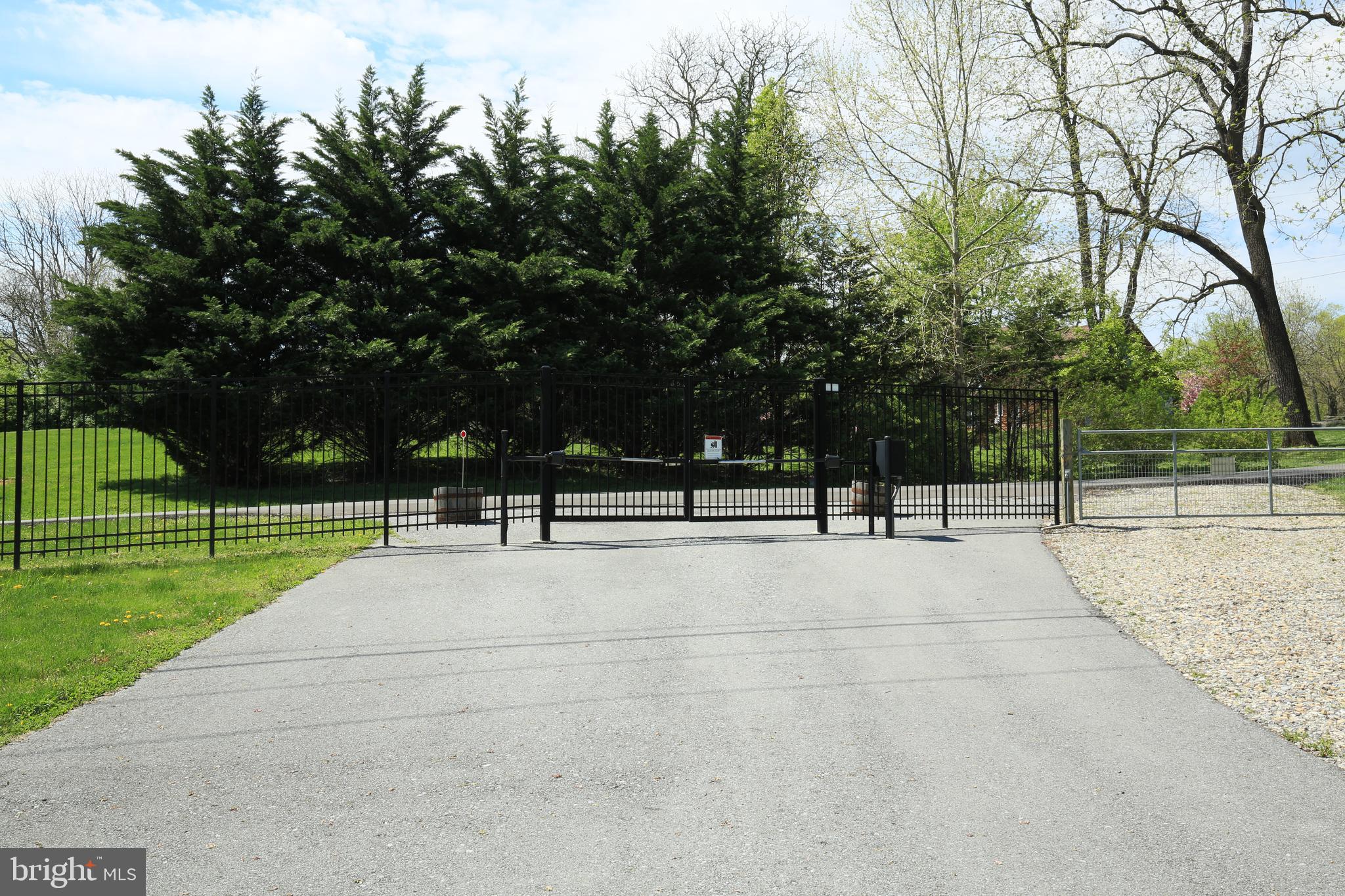 11623 Harp Road Hagerstown, MD 21742 - Photo 38 of 46 Gated community