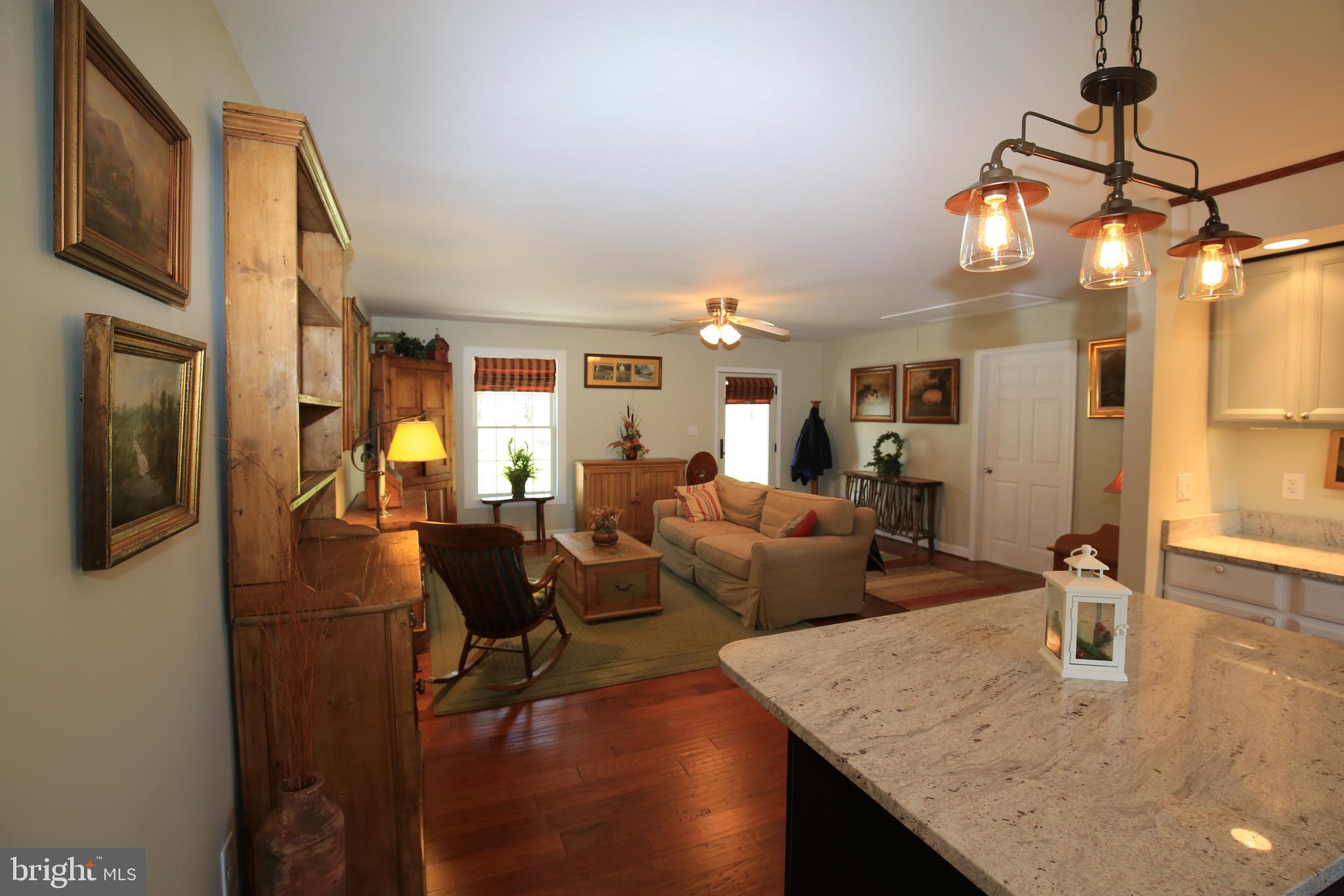 11623 Harp Road Hagerstown, MD 21742 - Photo 5 of 46 Gallery Image 5