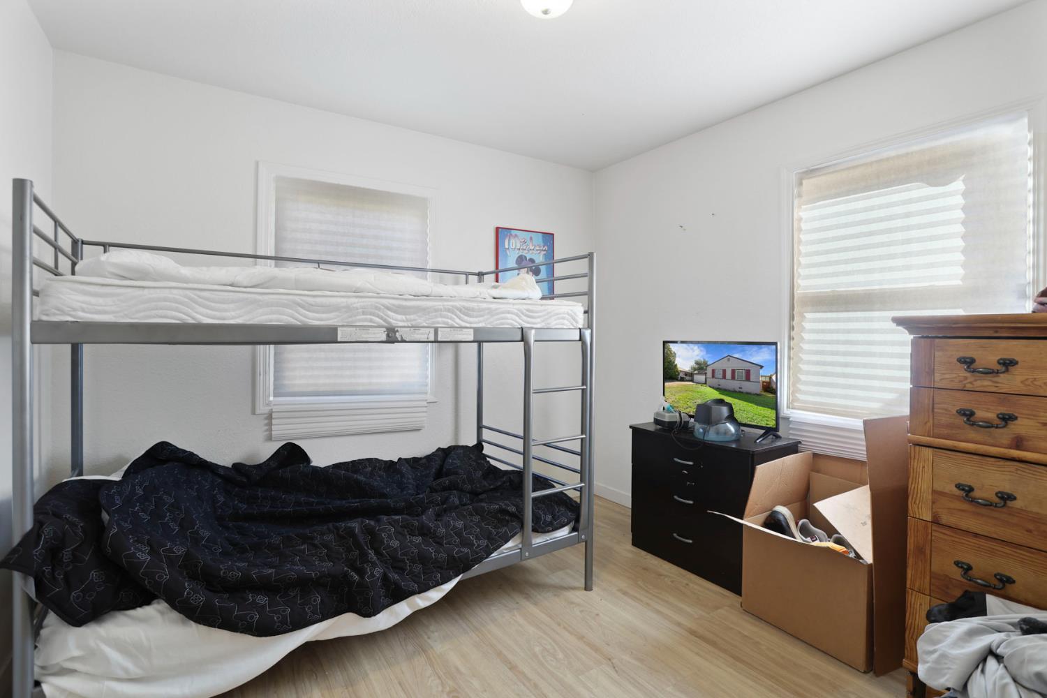 6038 Fruitridge Road Sacramento, CA 95820 - Photo 11 of 22