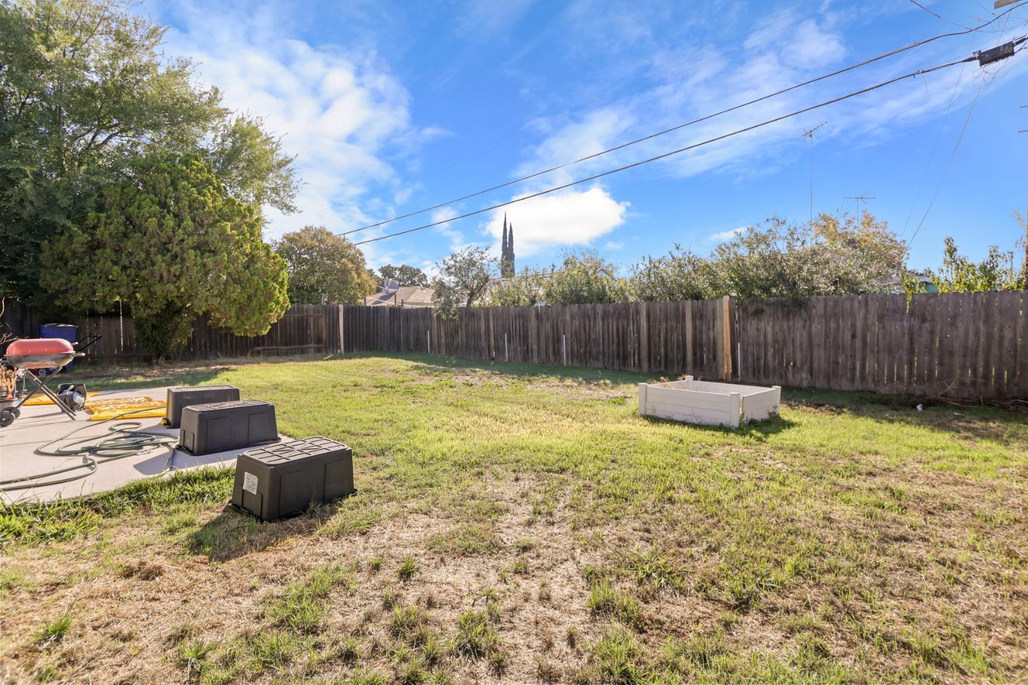 6038 Fruitridge Road Sacramento, CA 95820 - Photo 19 of 22