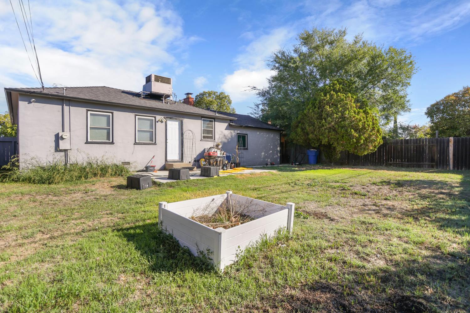 6038 Fruitridge Road Sacramento, CA 95820 - Photo 20 of 22