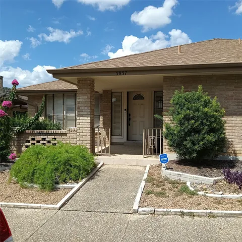 $1,975 | 5837 Northgap Street, Windcrest, TX 78239