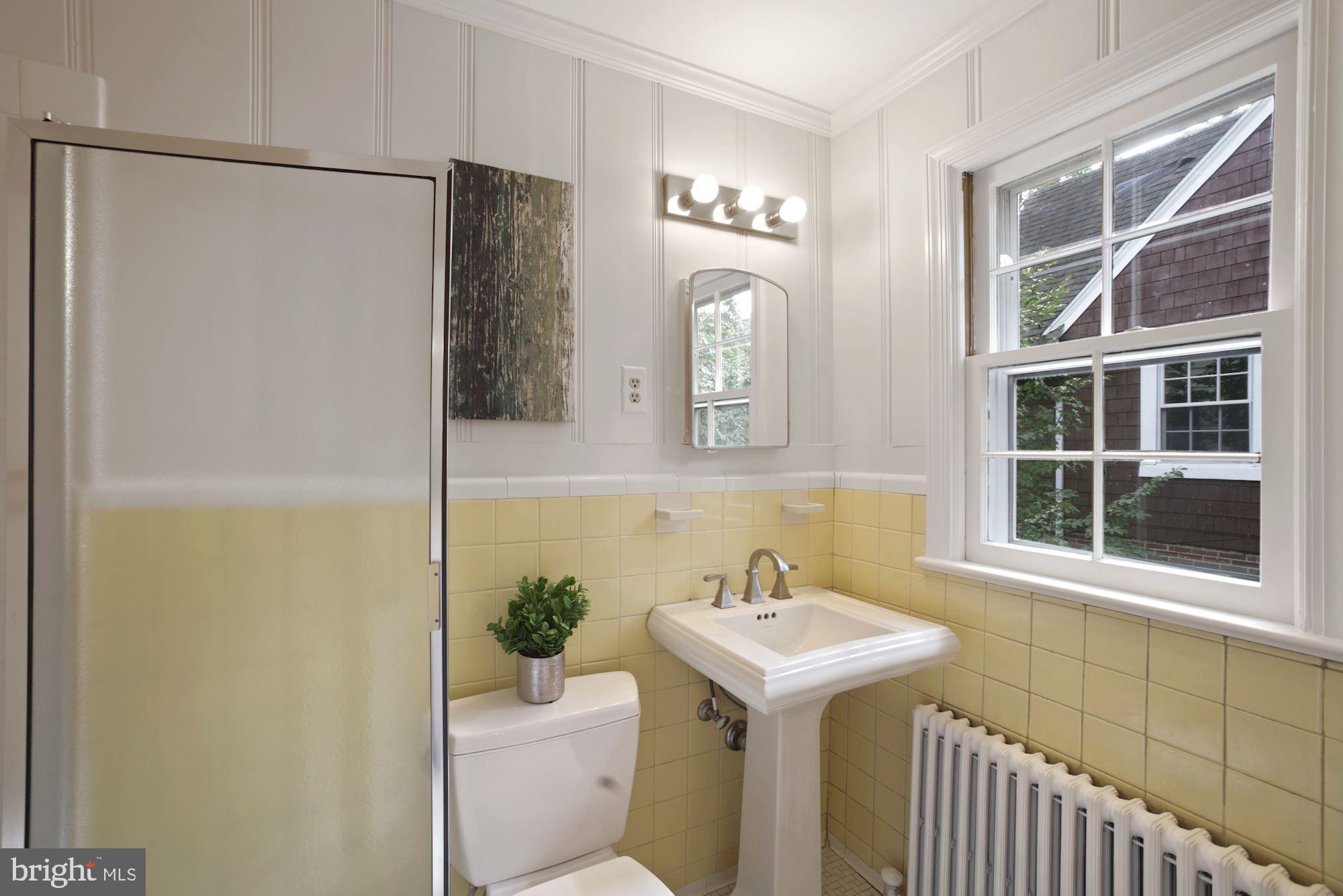 6820 Meadow Lane Chevy Chase, MD 20815 - Photo 36 of 54 4th bedroom en-suite bath