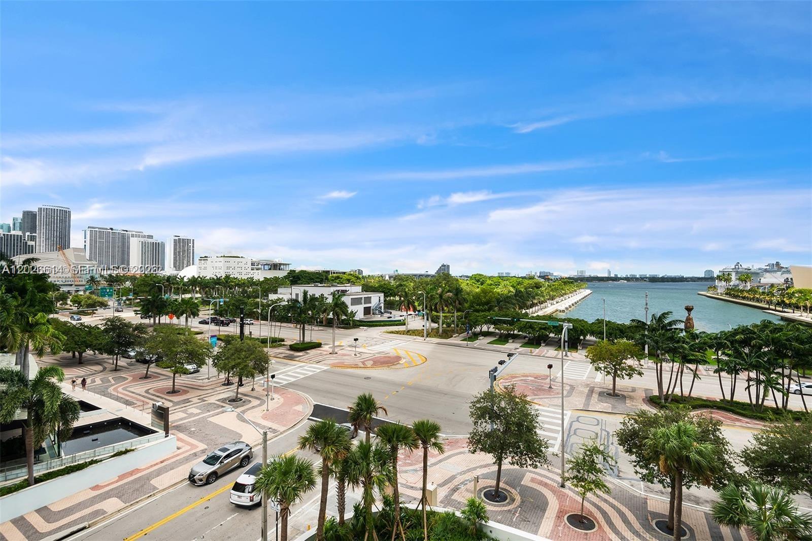 888 Biscayne Boulevard, Unit 311 Miami, FL 33132 - Photo 12 of 13