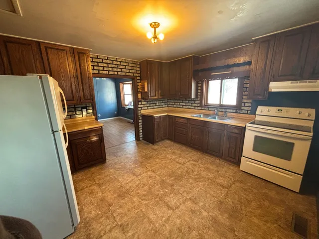 $119,900 | 114 East Maple Avenue, Frazee, MN 56544