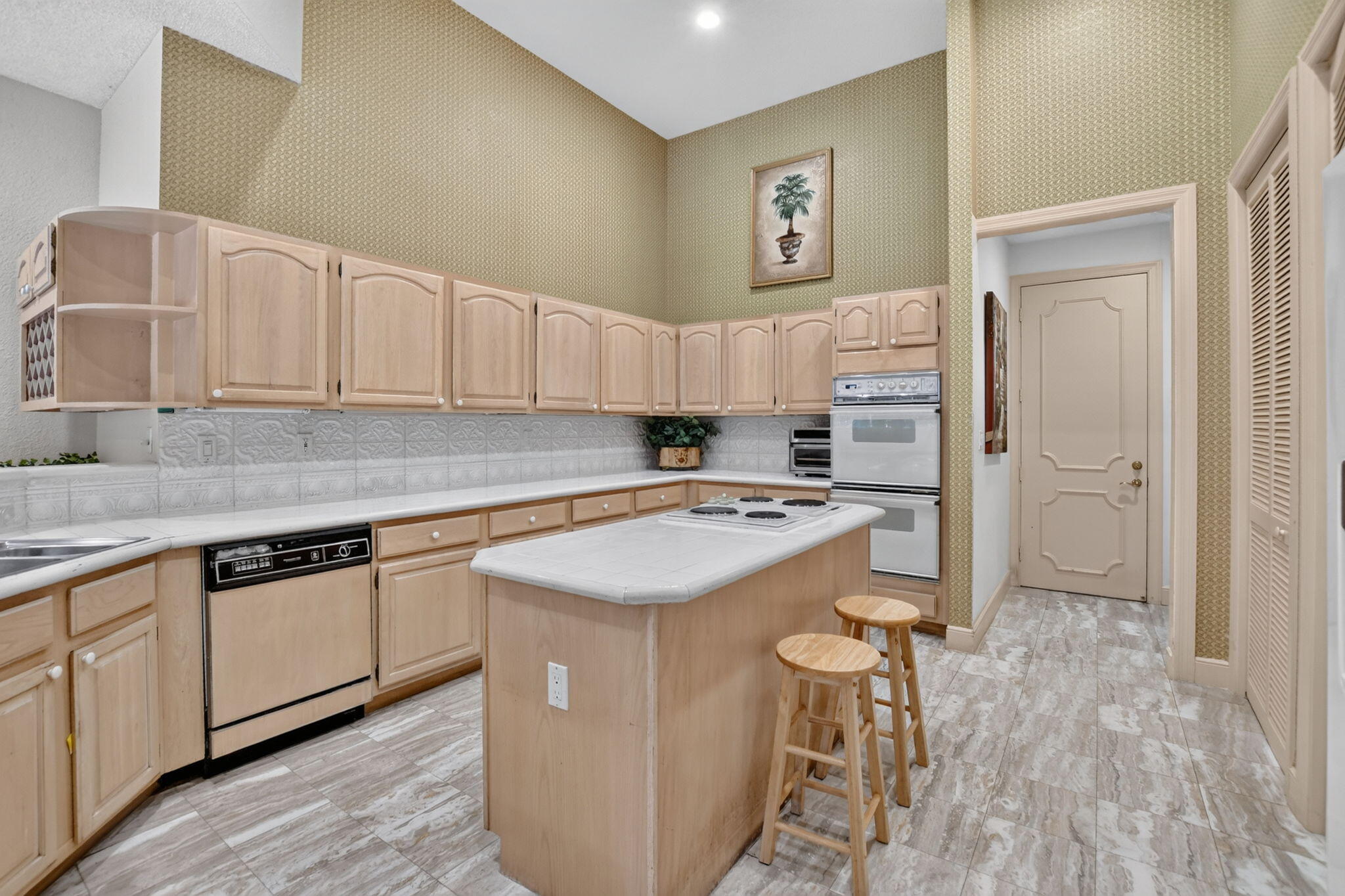 6243 Northwest 23rd Way Boca Raton, FL 33496 - Photo 15 of 65 Kitchen