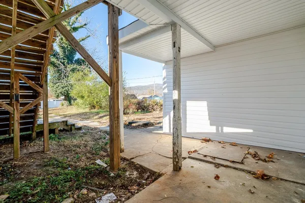 $239,000 | 427 4th Street, Shenandoah, VA 22849