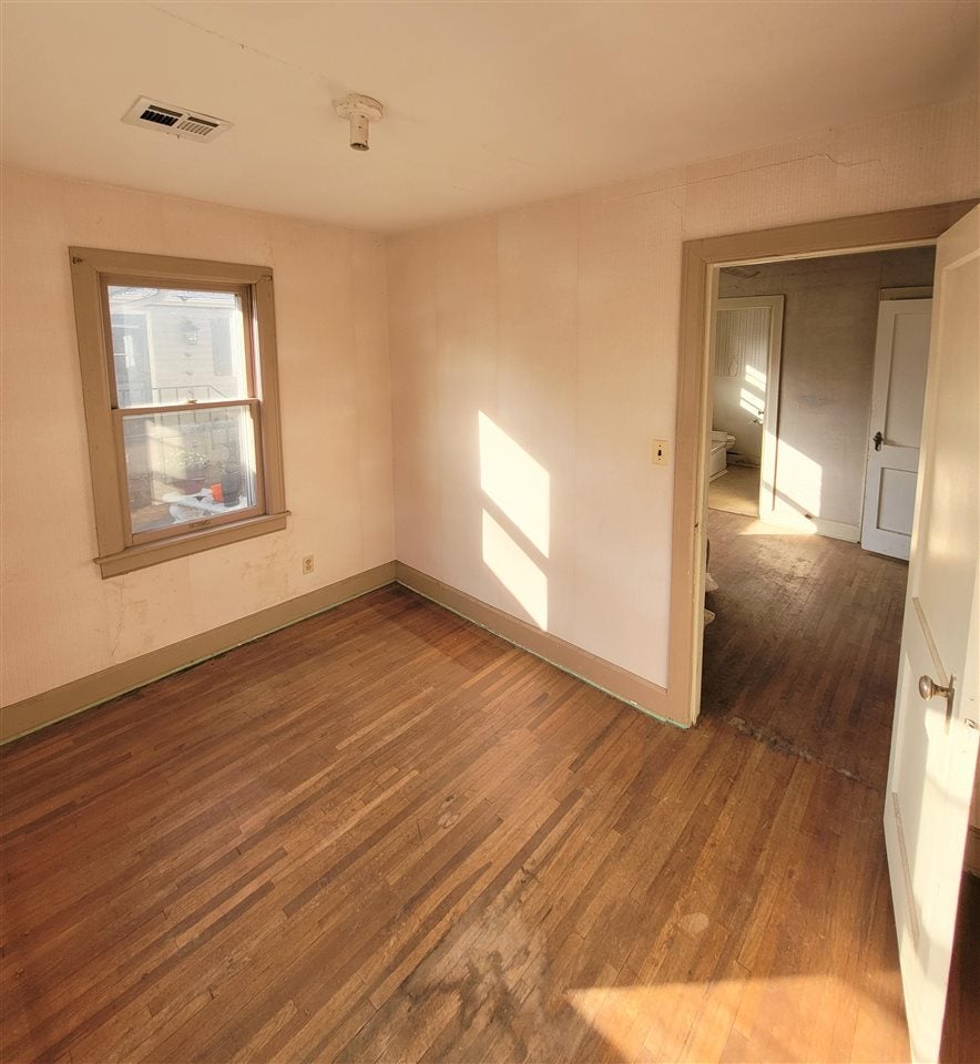 710 Noble Street Perry, OK 73077 - Photo 9 of 11 Gallery Image 9