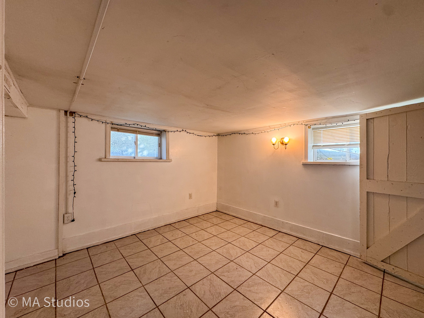 8-s057 South Vine Street Burr Ridge, IL 60527 - Photo 28 of 37 a view of an empty room