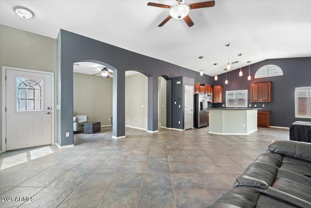 44189 Pioneer Road Maricopa, AZ 85139 - Photo 6 of 26 06-DSC05687