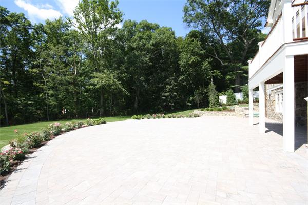 18 Lathrop Road Wellesley, MA 02482 - Photo 5 of 30