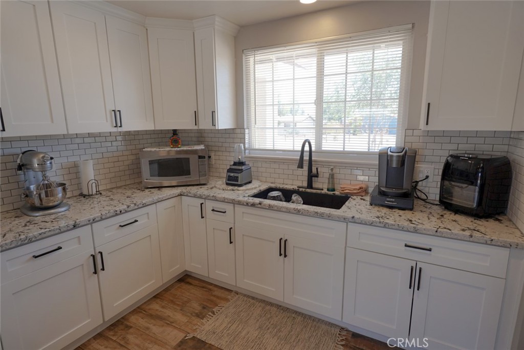 21018 Little Beaver Road Apple Valley, CA 92308 - Photo 15 of 28