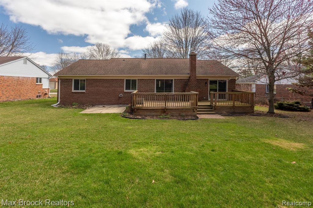 2232 Warrington Road Rochester Hills, MI 48307 - Photo 35 of 51