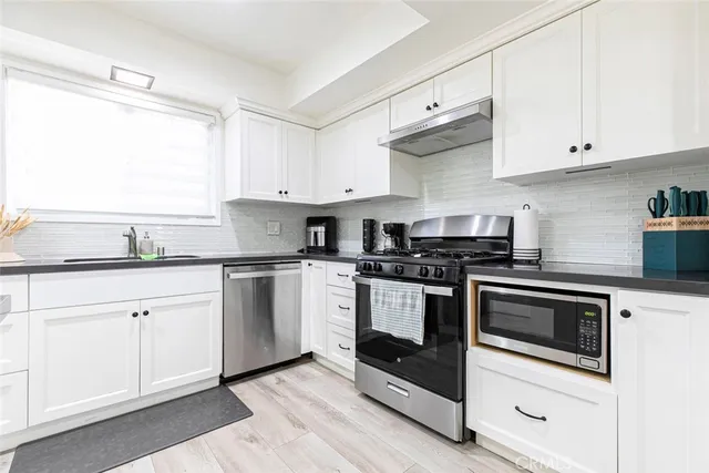 $1,099,000 | 8673 Herrick Avenue, Sun Valley, CA 91352