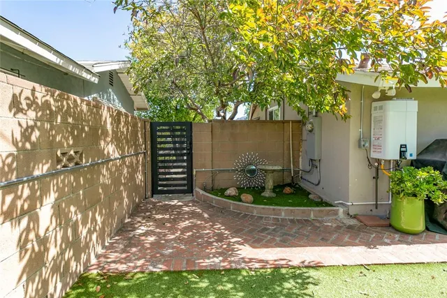 $1,099,000 | 8673 Herrick Avenue, Sun Valley, CA 91352