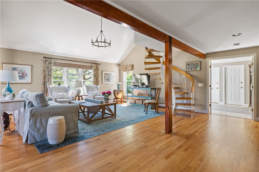 67 Wright Lane Jamestown, RI 02835 - Photo 11 of 31