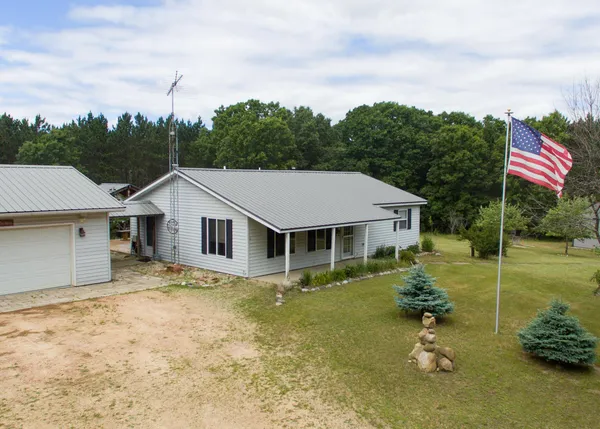 $275,000 | W7791 Dakota Circle, Westfield, WI 53964