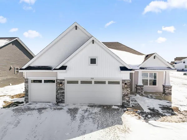 $566,800 | 1924 Ironwood Drive, Carver, MN 55315
