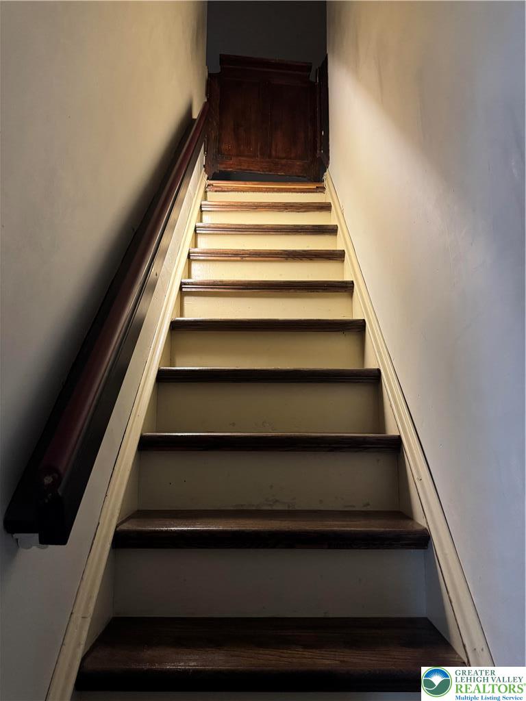 486 Roxborough Avenue Philadelphia, PA 19128 - Photo 17 of 55 Gallery Image 17