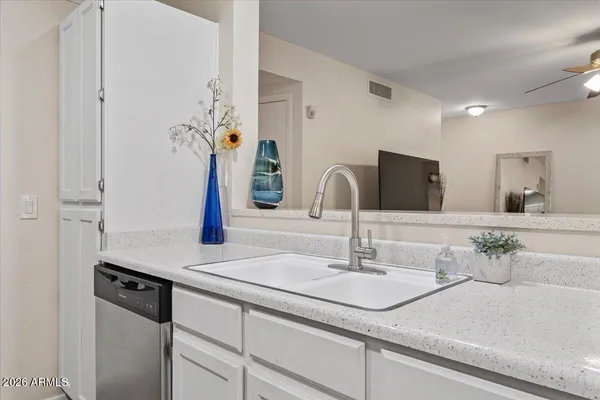$279,000 | 5230 East Brown Road, Unit 110, Mesa, AZ 85205