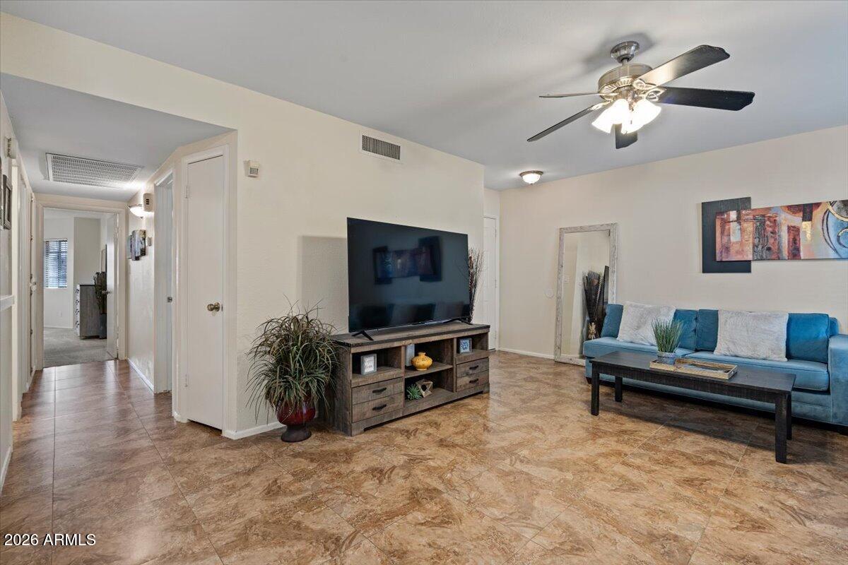 5230 East Brown Road, Unit 110 Mesa, AZ 85205 - Photo 9 of 48 11-DSC03537